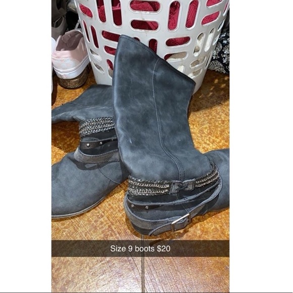 Gray size 9 boutique boots - Picture 2 of 2
